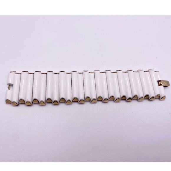 Crown Trifari White Resin Bar Panel Bracelet - Picture 2 of 8